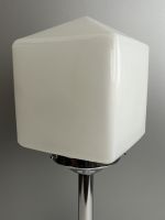 art deco lamp,  lamp melkglas, art deco tafellamp, lamp chroom