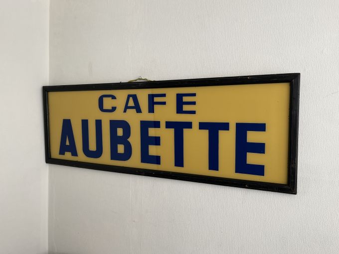 Antiek reclamebord