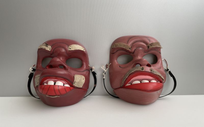 Twee wayang maskers